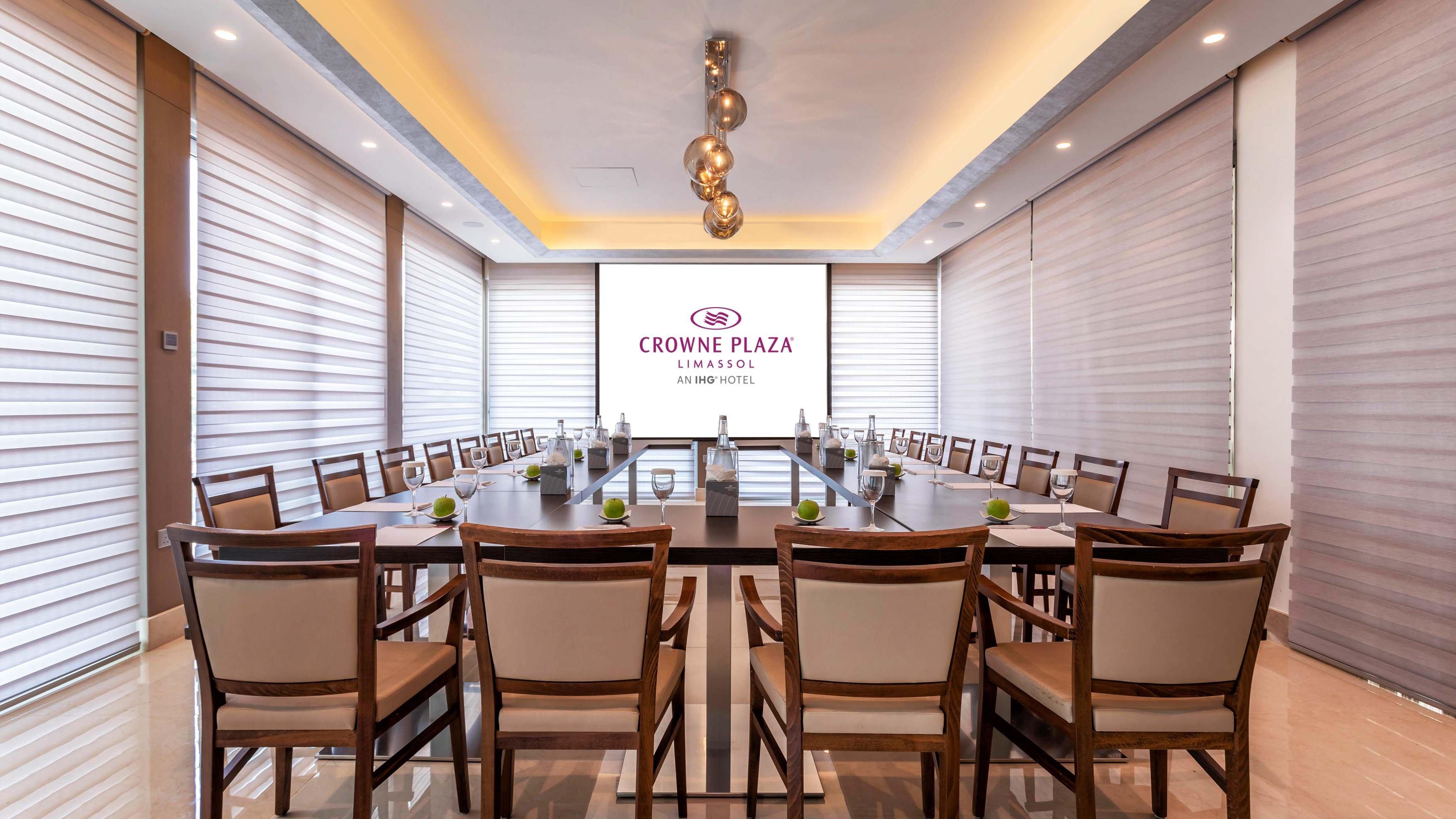 Crowne Plaza Limassol By Ihg Hotel Eksteriør billede