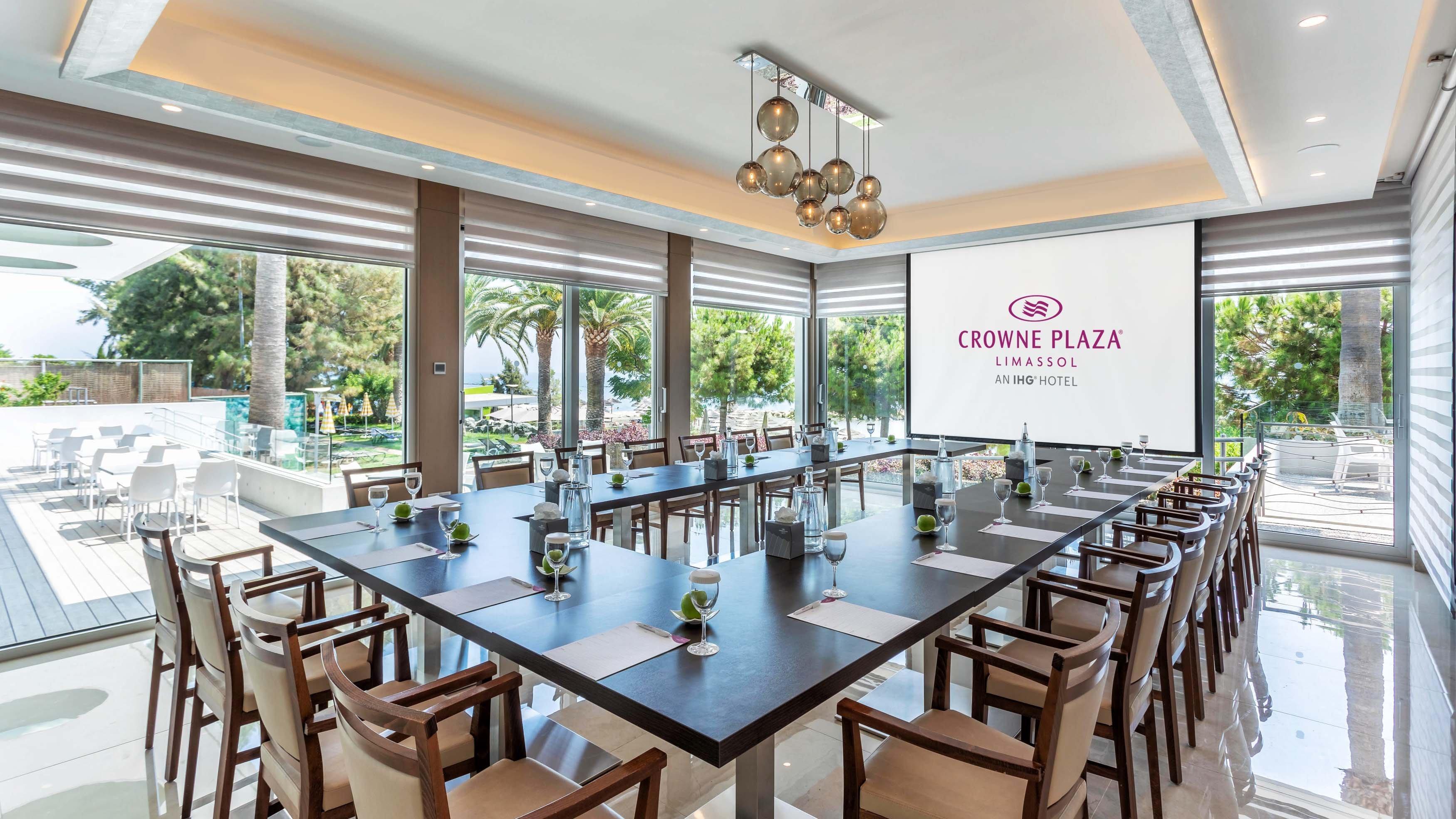 Crowne Plaza Limassol By Ihg Hotel Eksteriør billede