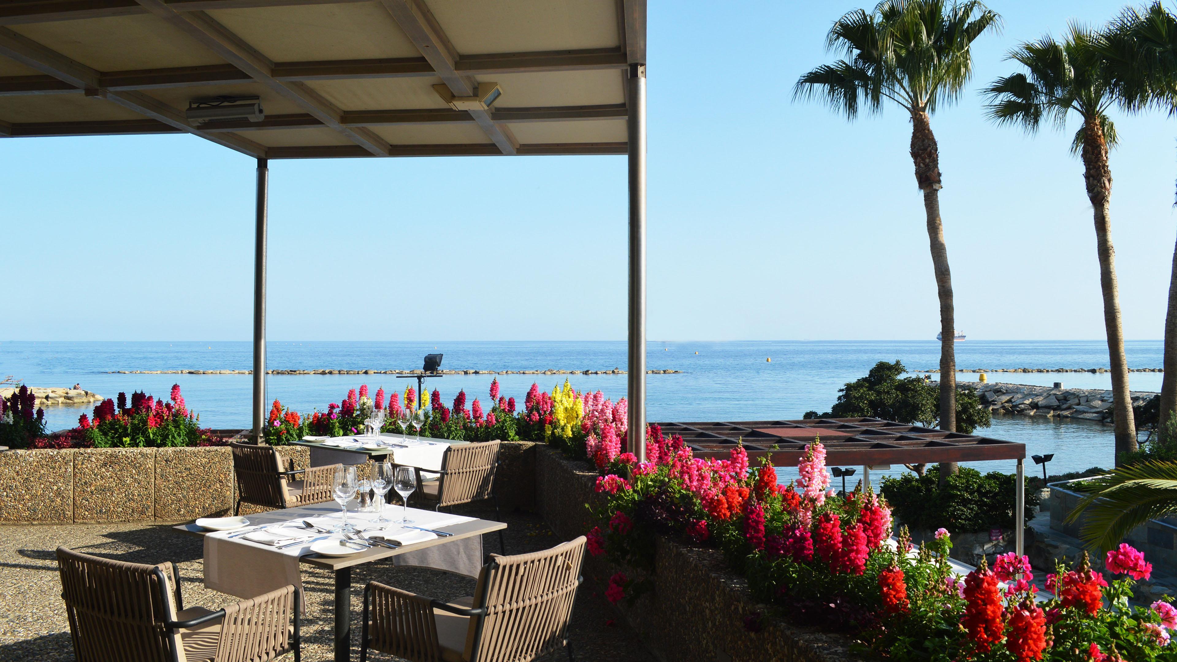 Crowne Plaza Limassol By Ihg Hotel Eksteriør billede