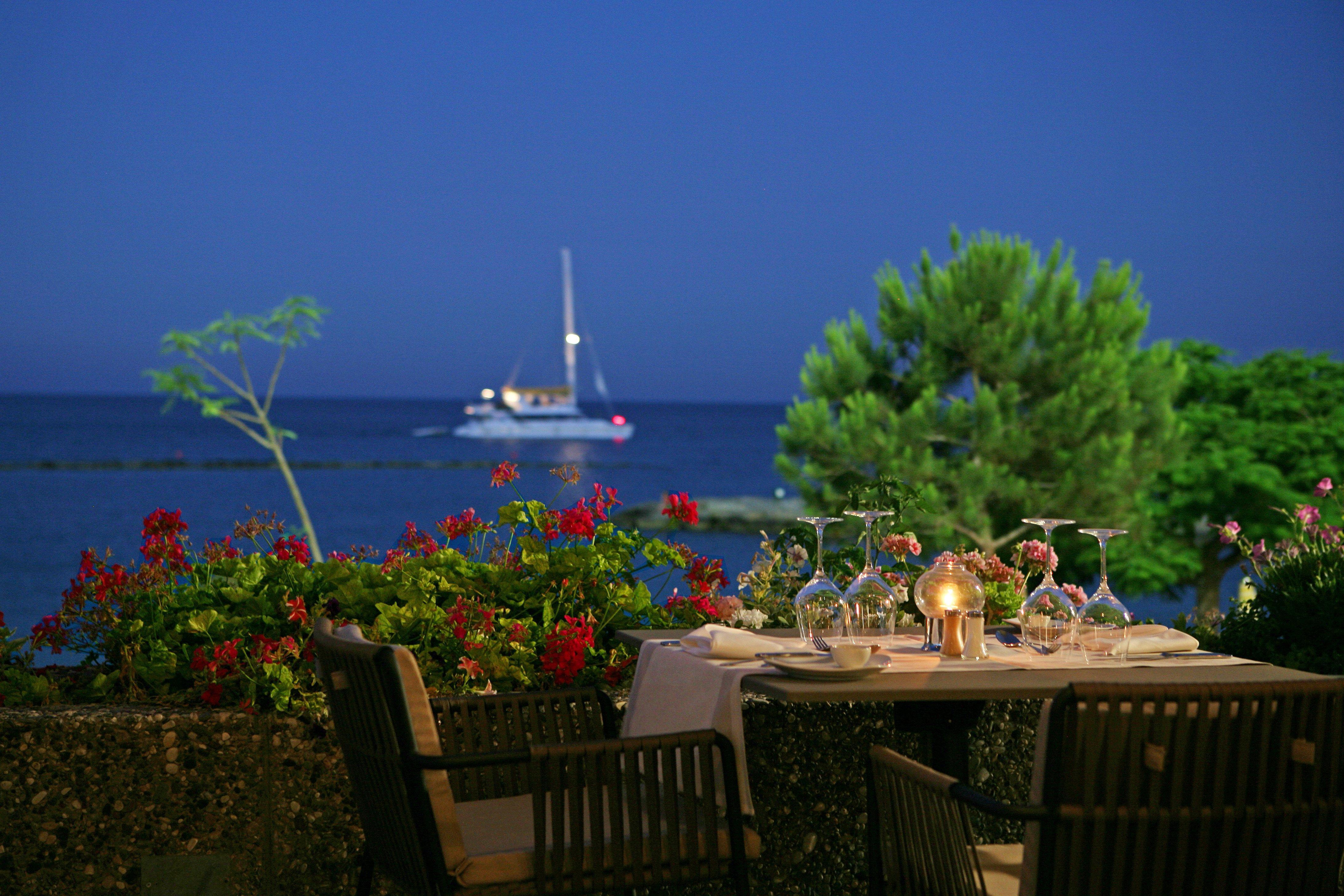 Crowne Plaza Limassol By Ihg Hotel Eksteriør billede